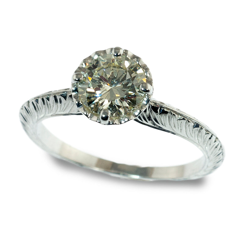 Vintage styled scalloped head engagement ring