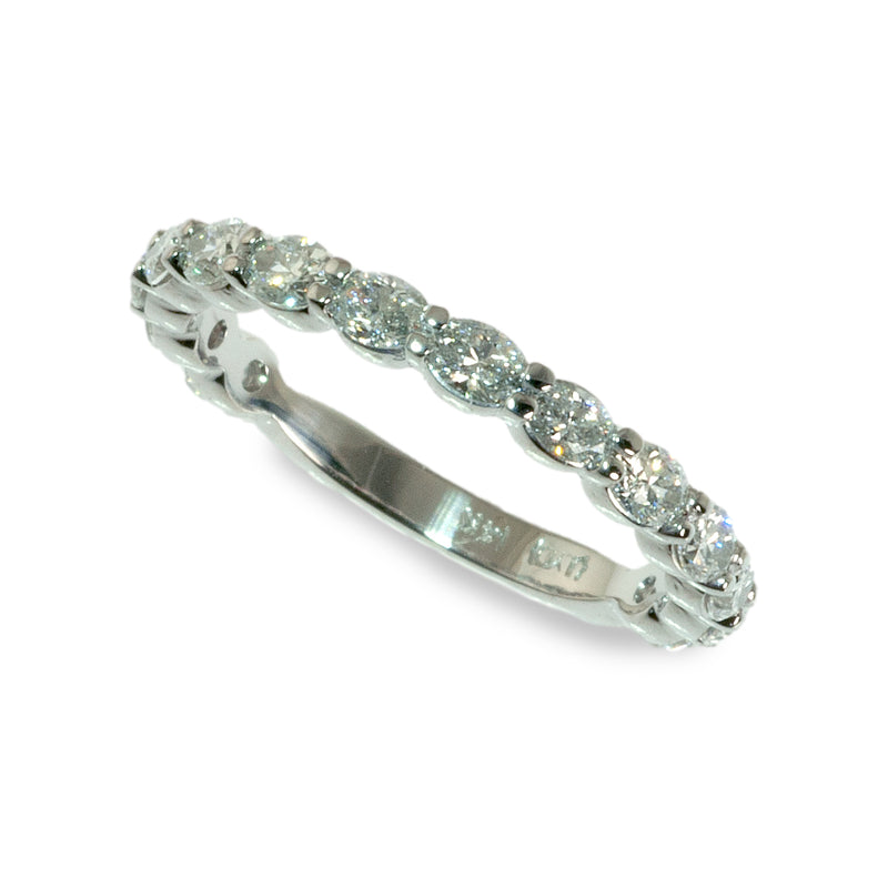 Oval diamond shared prong band ring