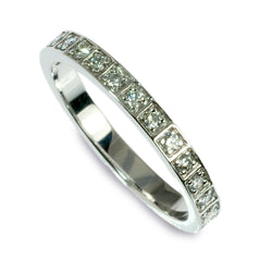 Box style bead set diamond wedding ring